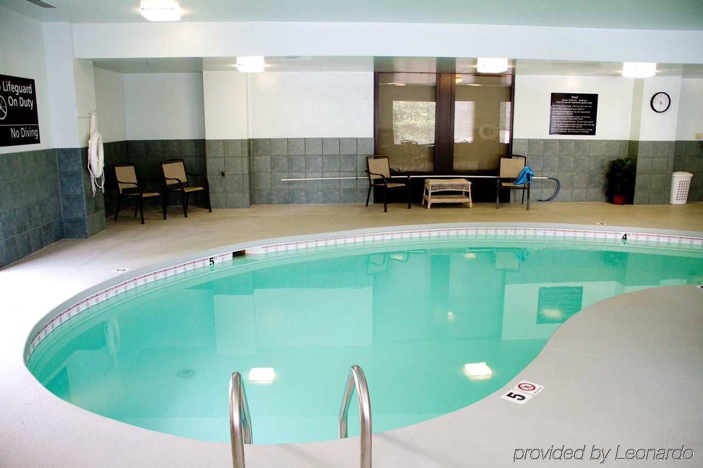 Hampton Downtown Hotel 3*