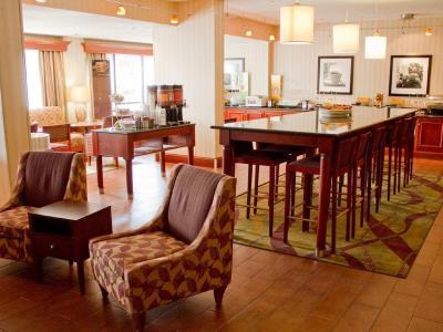 Hampton Downtown Hotel 3*